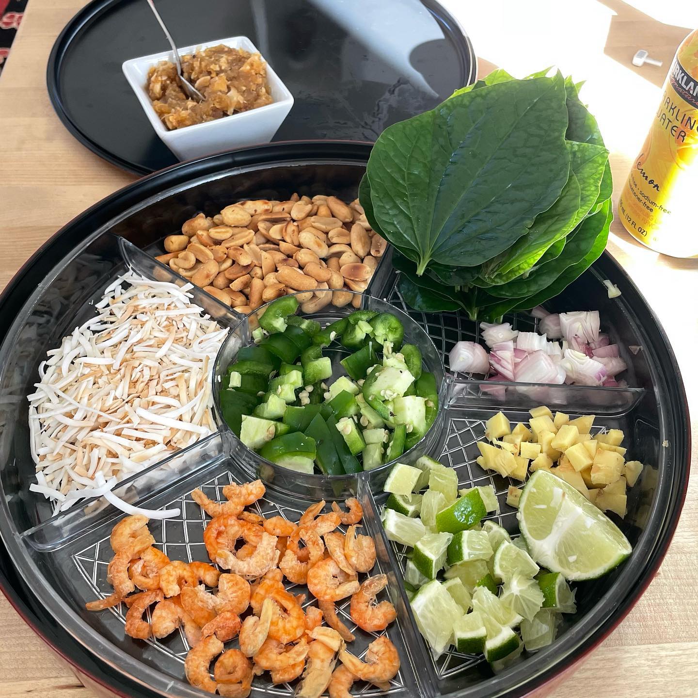 5 món đặc sản nổi tiếng Chiang Mai, số 2 là món ăn vặt có cách thưởng thức khá lạ miệng - Ảnh 1