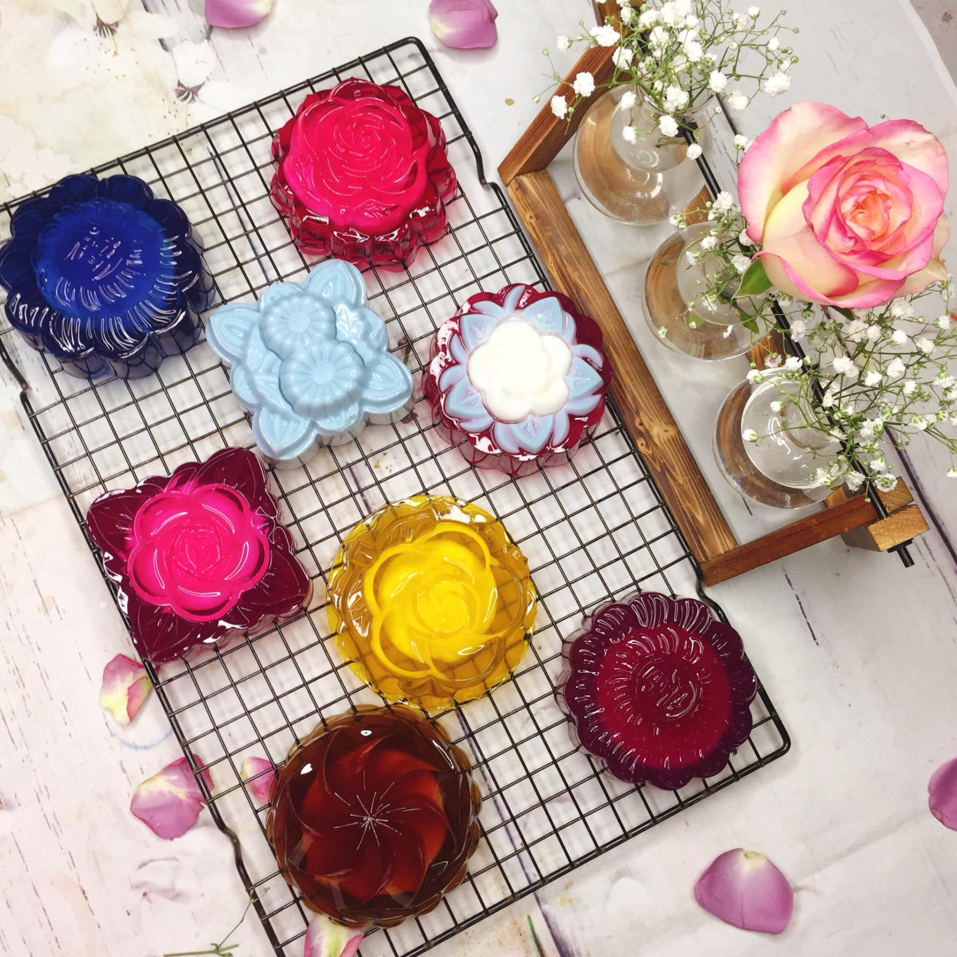 5 loại bánh trung thu lạ miệng, hot chẳng kém bánh nhân truyền thống - Ảnh 1