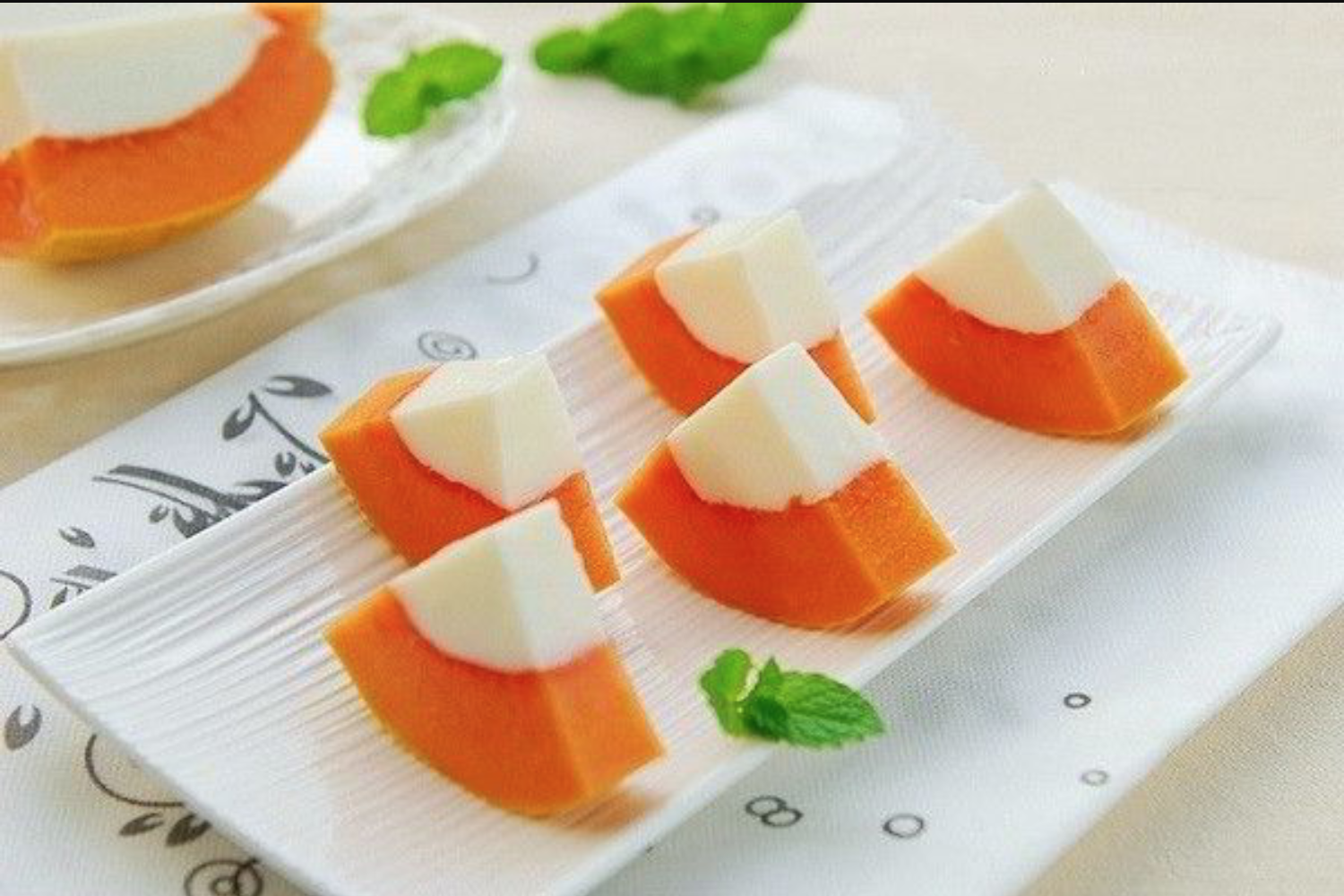 Cách làm thạch đu đủ cốt dừa thơm mát, vừa bổ dưỡng vừa giải nhiệt ngày nóng nực - Ảnh 1