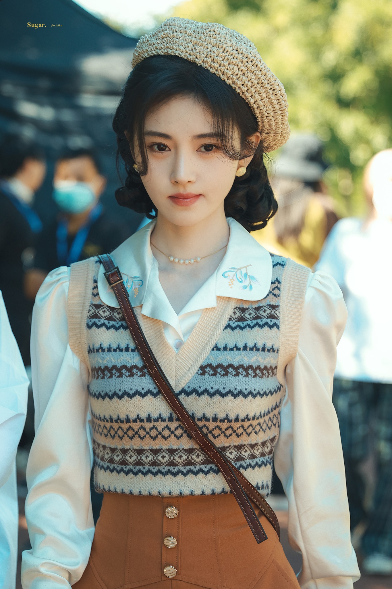 Cúc Tịnh Y bất ngờ được netizen khen kính nghiệp khi có hành động này - Ảnh 1