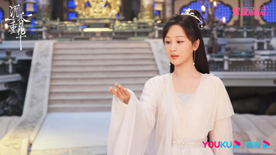 Dương Tử trở thành nữ diễn viên Trung Quốc được theo dõi nhiều nhất hè 2022 - Ảnh 2