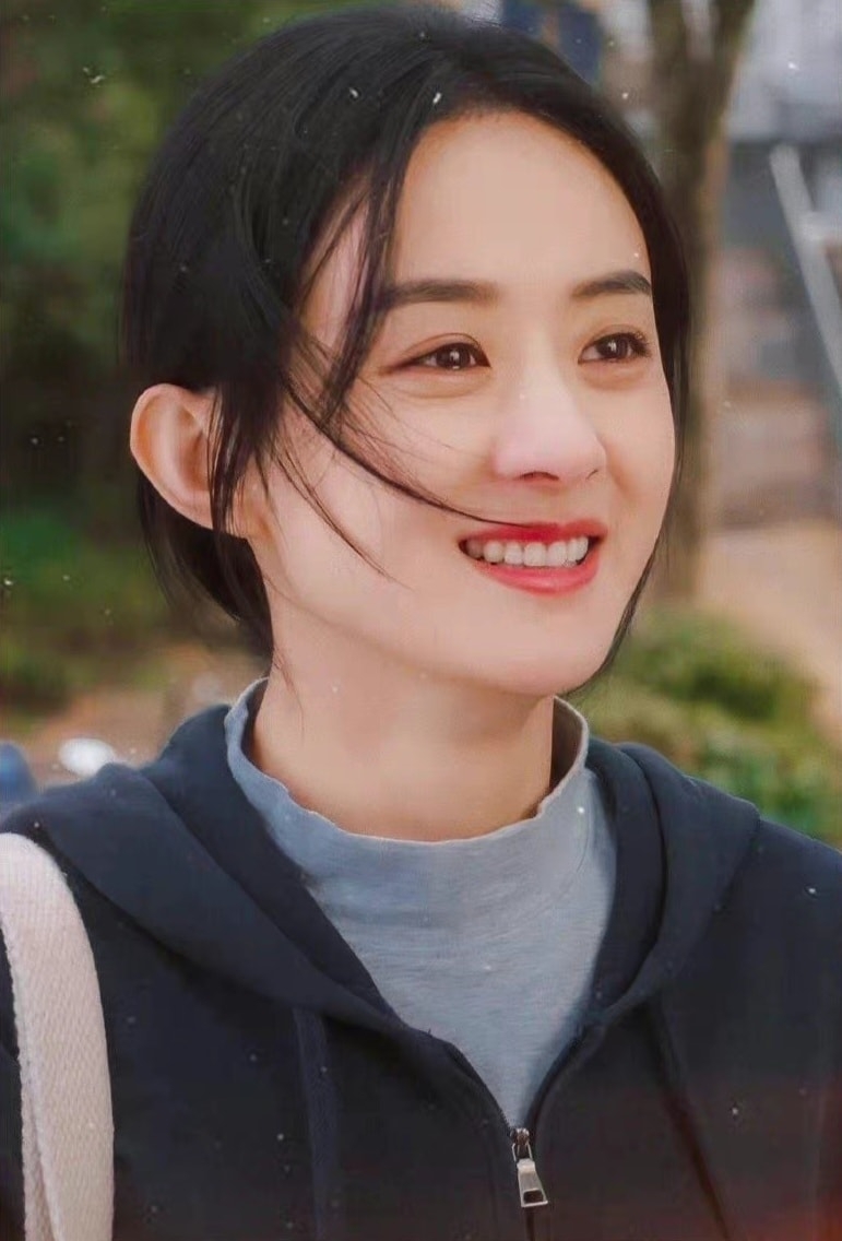 Dương Tử trở thành nữ diễn viên Trung Quốc được theo dõi nhiều nhất hè 2022 - Ảnh 1