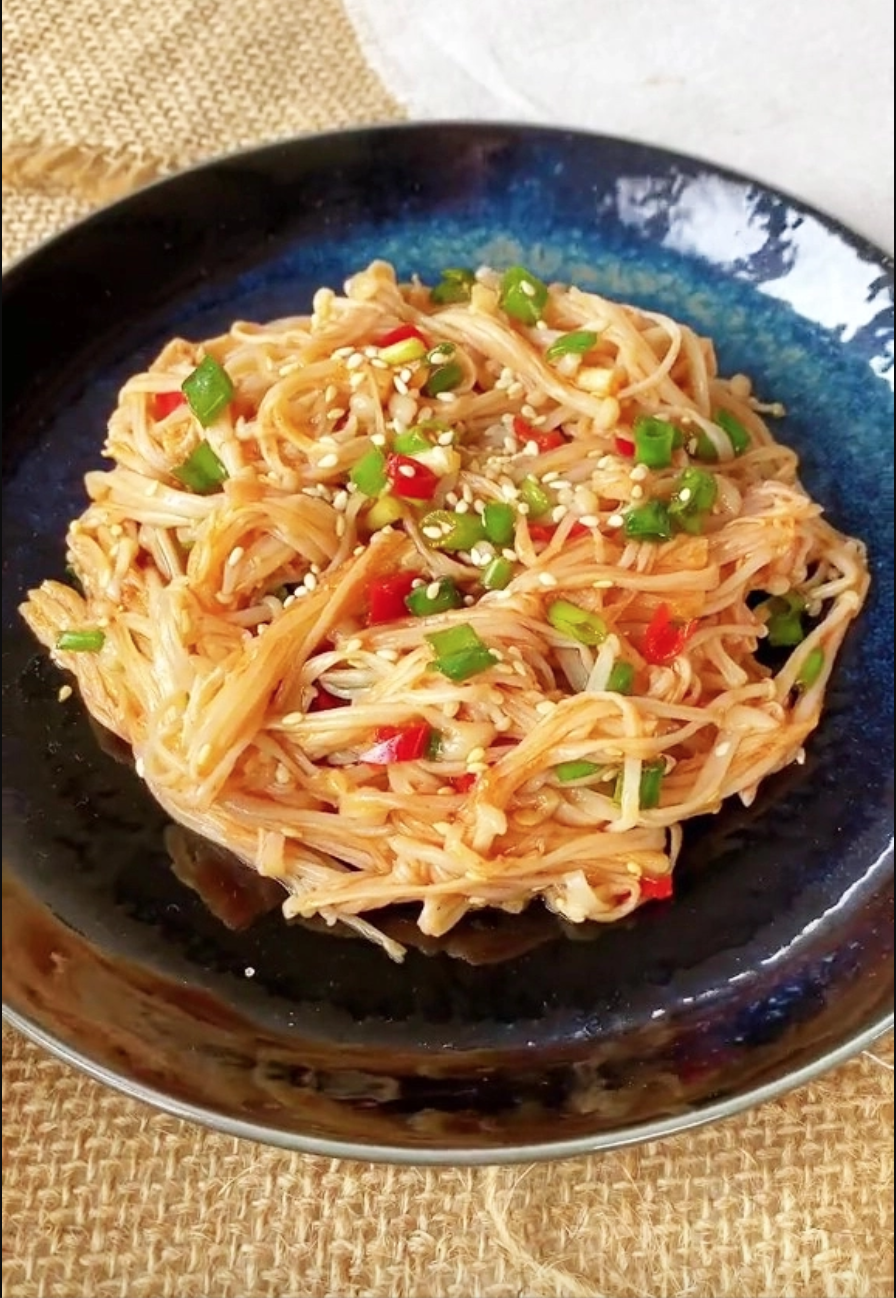 Cách làm nấm kim châm trộn cay đậm đà, giòn ngon, chỉ 15 phút là có món ngon đổi gió - Ảnh 4