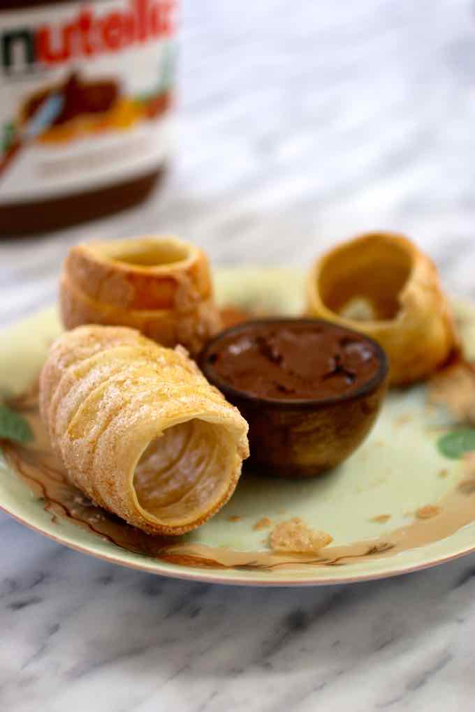 6 món ăn nổi tiếng của Thủ đô Prague, số 5 là món bánh truyền thống có cách chế biến đặc biệt - Ảnh 1