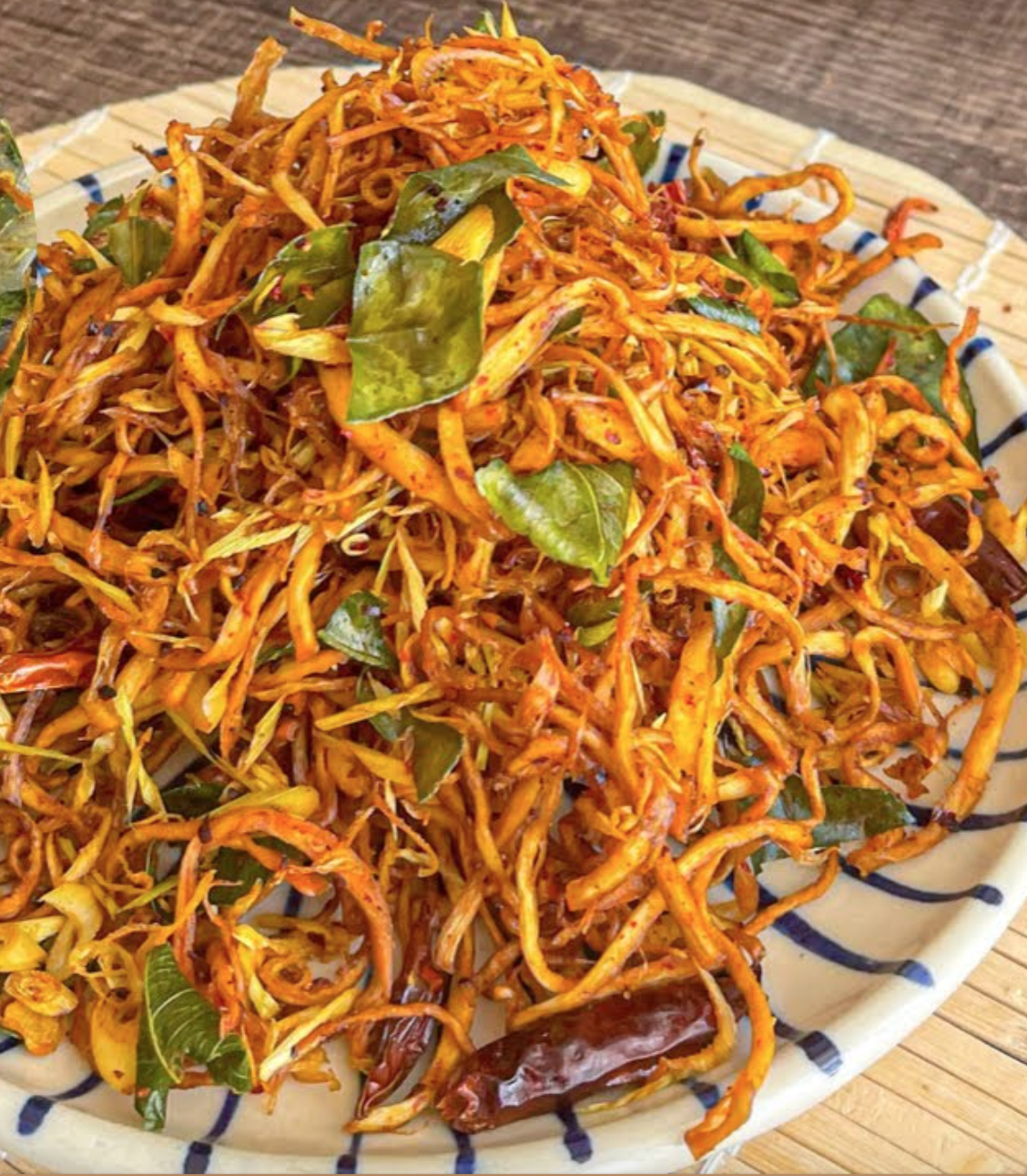 Cách làm khô nấm lá chanh, ăn ngon, làm dễ mà không lo tăng cân - Ảnh 3