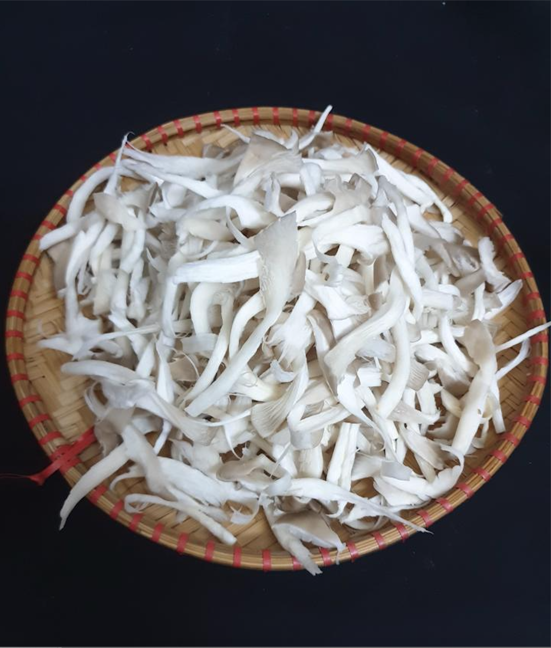 Cách làm khô nấm lá chanh, ăn ngon, làm dễ mà không lo tăng cân - Ảnh 1