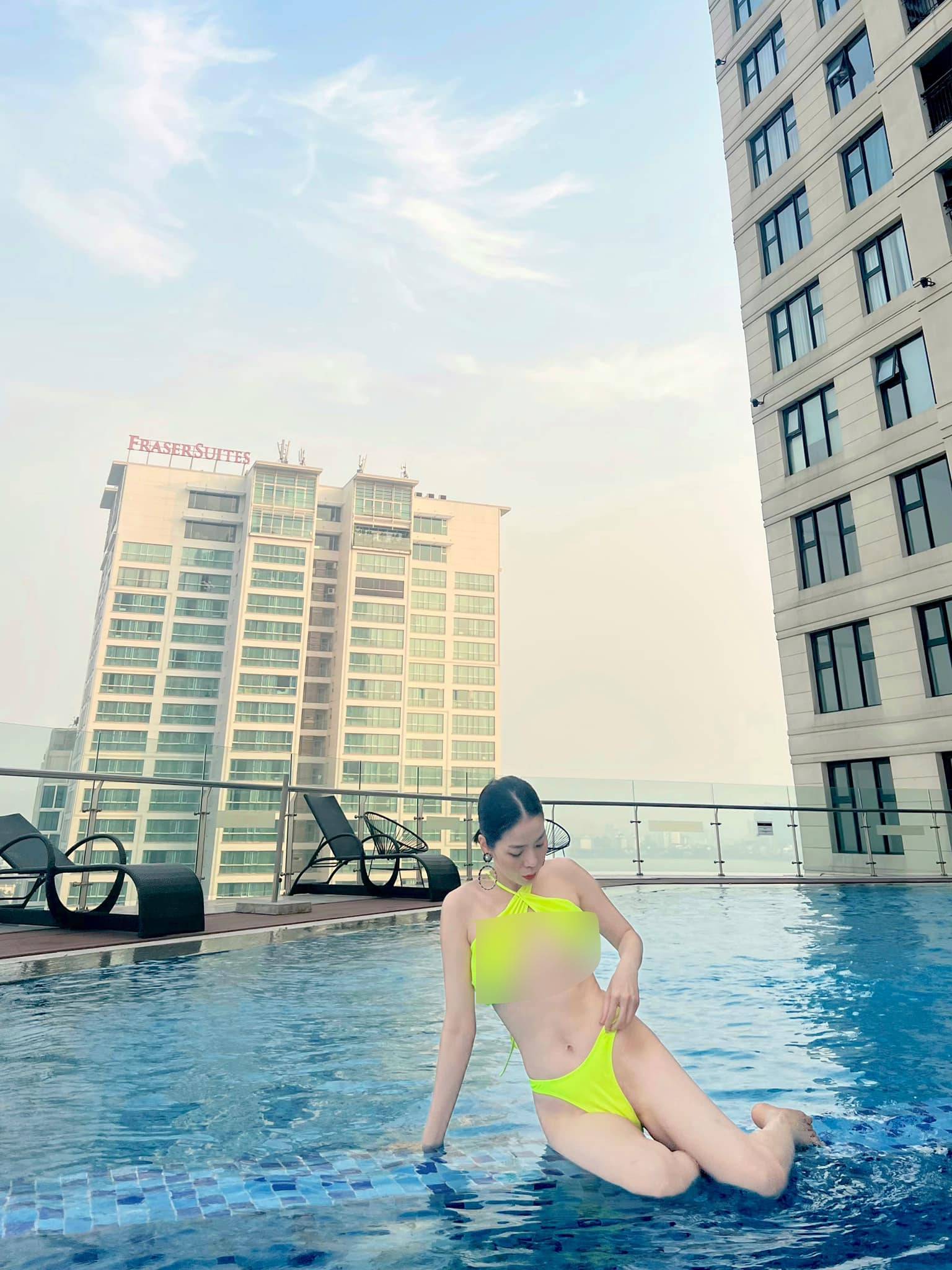 Lệ Quyên khoe dáng nuột nà bên bể bơi vì “công việc ngập đầu không được đi biển” - Ảnh 3