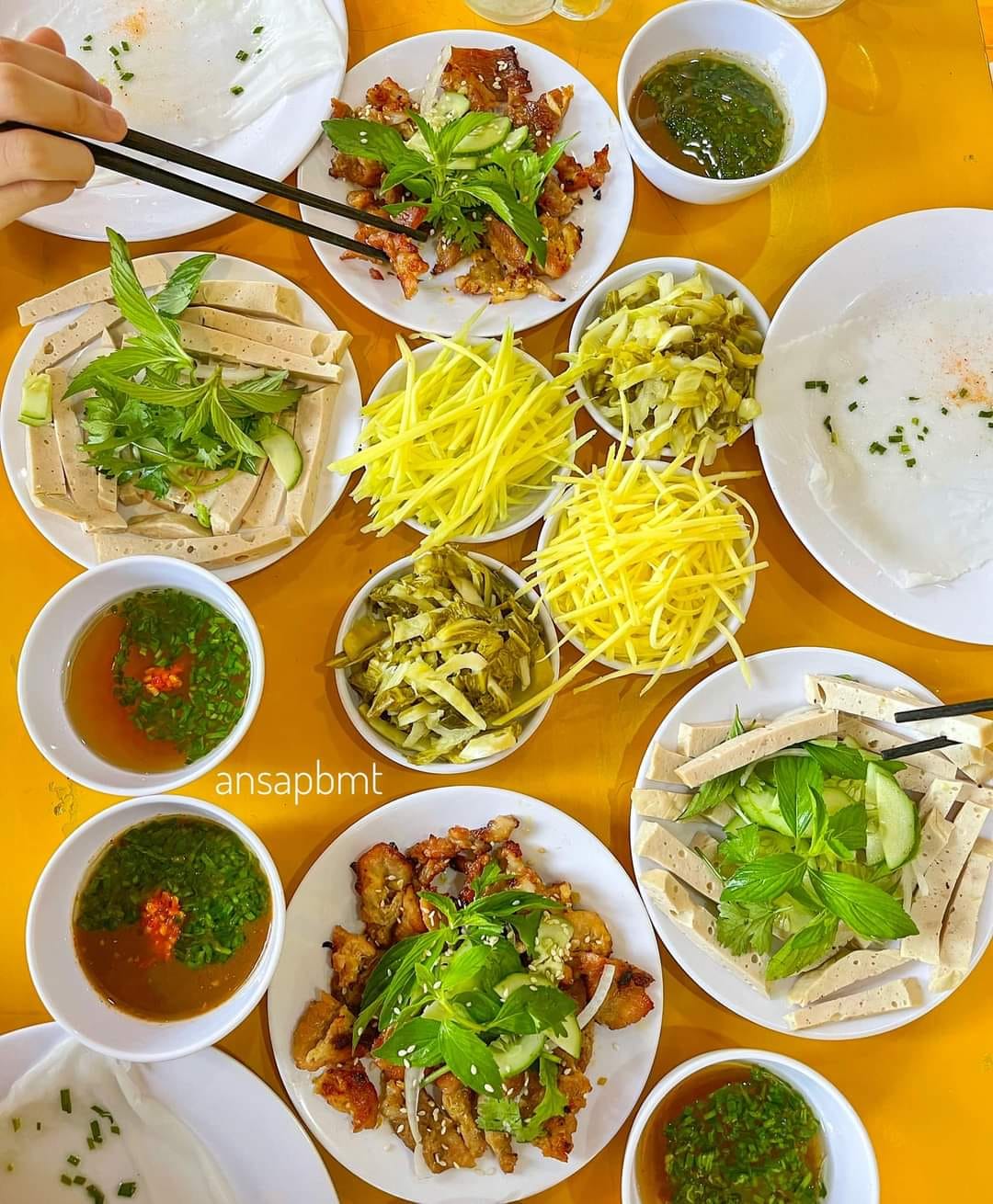 5 món ngon nức tiếng mà bạn không thể bỏ qua khi lần đầu đến thăm Buôn Ma Thuột - Ảnh 1