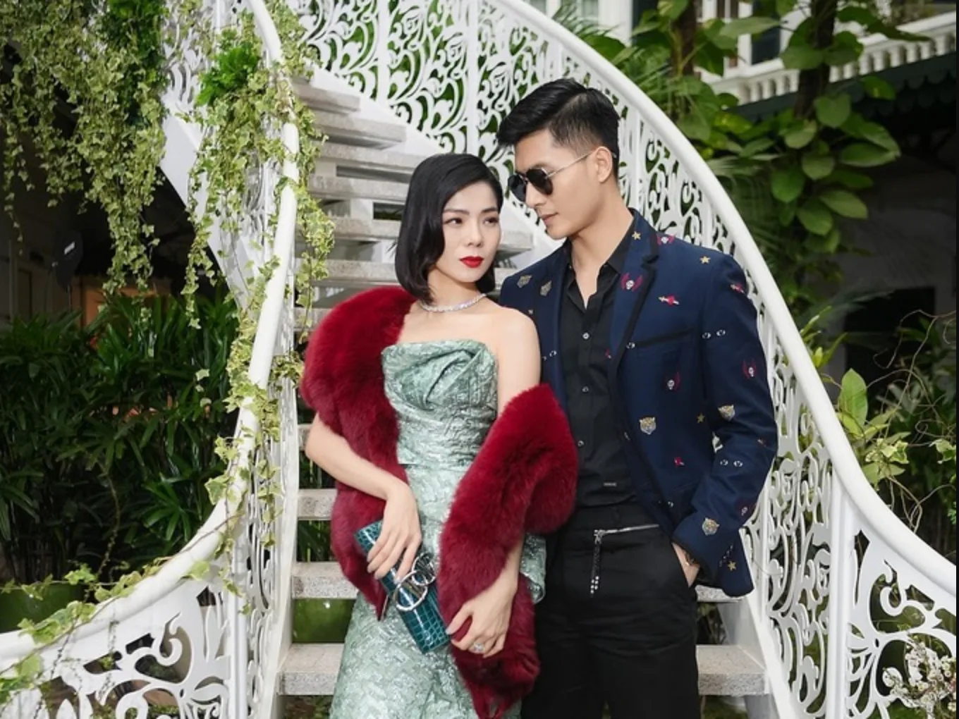 Lệ Quyên khoe là khách VIP của nhiều hãng hàng không nhưng netizen chỉ chú ý đến chi tiết này