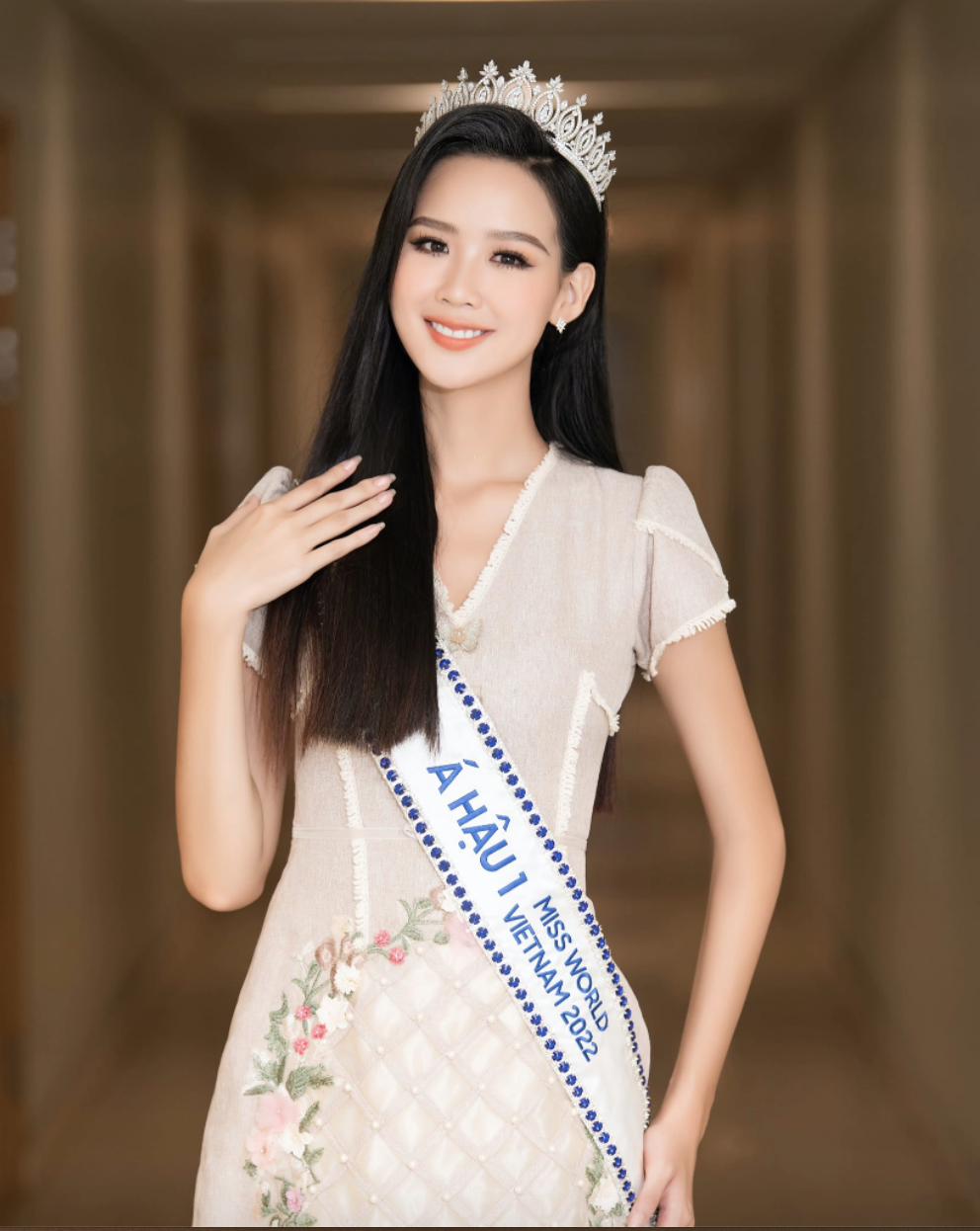 Bảo Ngọc tự tin khoe khuôn mặt từ make-up dù chưa nhận được hành lý tại Ai Cập - Ảnh 4