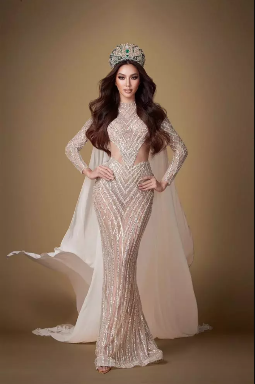 Người hâm mộ tố ekip Miss Grand International cẩu thả khi chỉnh sửa ảnh cho Thuỳ Tiên - Ảnh 4