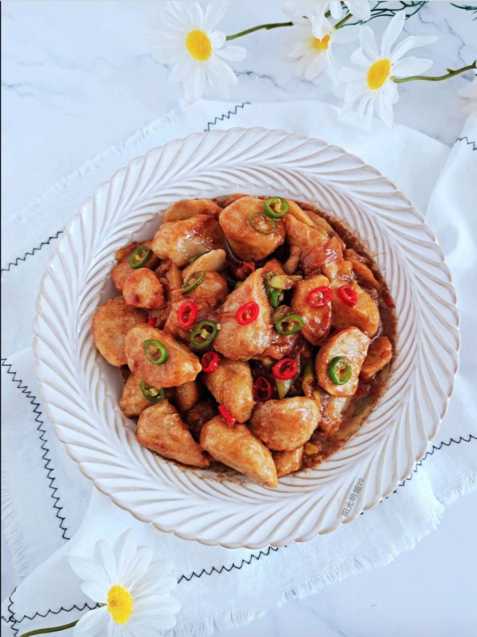 Cách làm khoai sọ rim mặn ngọt thơm nức mũi, dù ăn mặn hay ăn chay đều mê tít - Ảnh 1