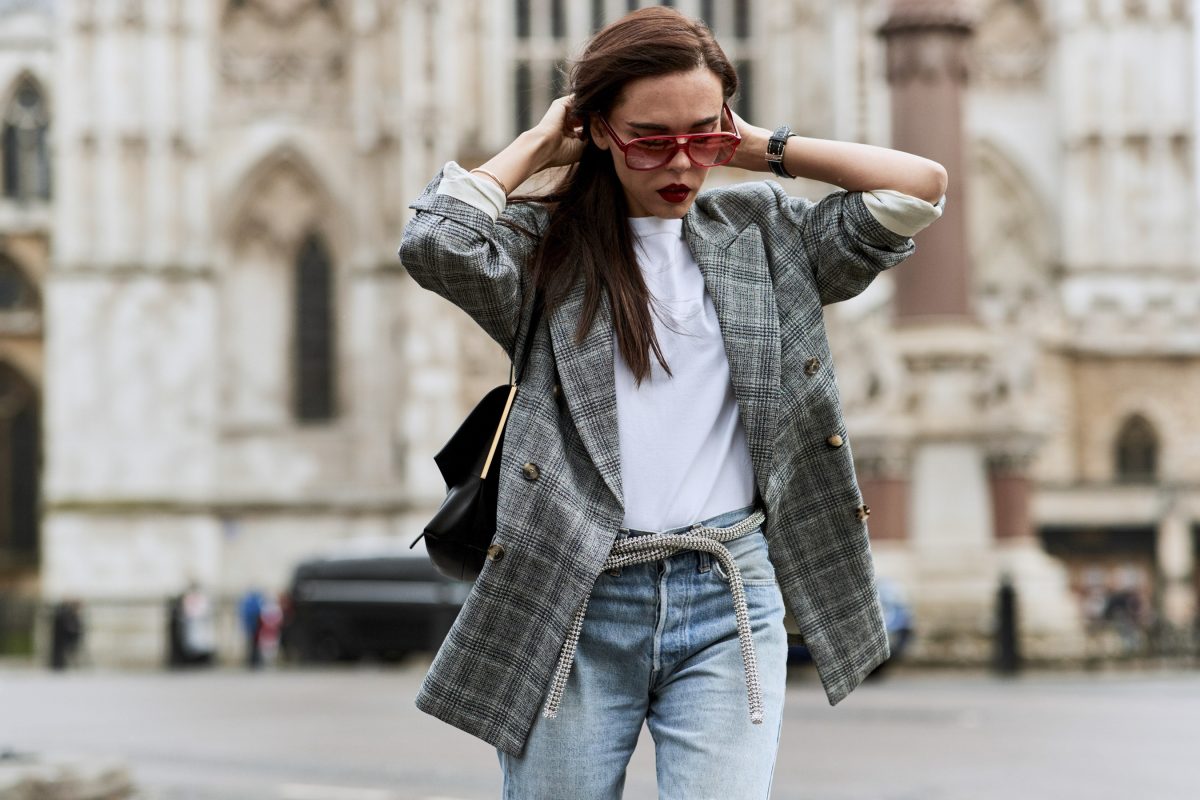 Vì sao blazer lại là món đồ không thể thiếu trong tủ quần áo?