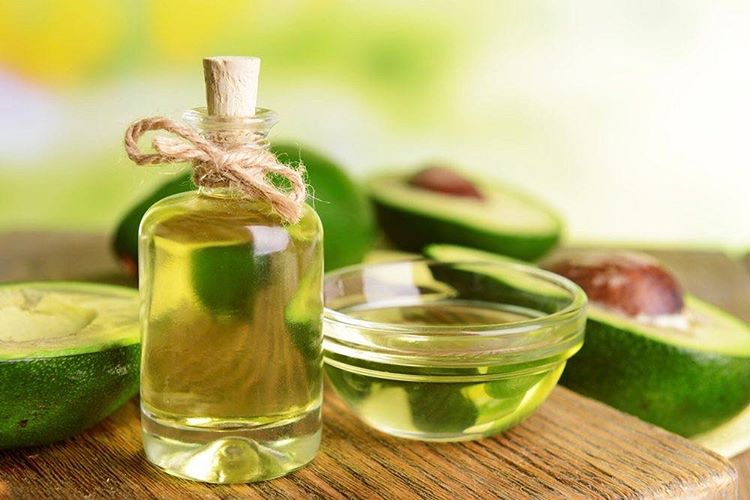 5 lợi ích của tinh dầu bơ trong việc dưỡng da nàng cần biết