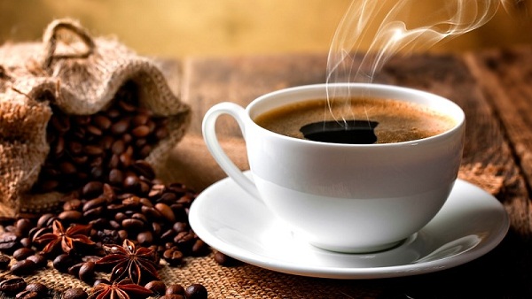 Uống 1 tách cà phê đen rang xay nguyên chất là thói quen giúp Thang Duy có dáng đẹp, săn chắc