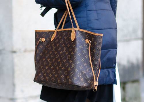 Louis Vuitton Neverfull ghi dấu ấn trong giới thời trang.