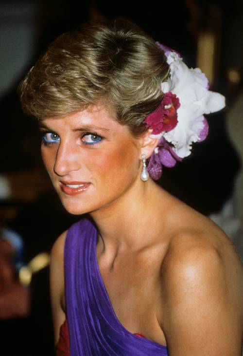 Kẻ mắt màu xanh được Công nương Diana thường xuyên sử dụng.