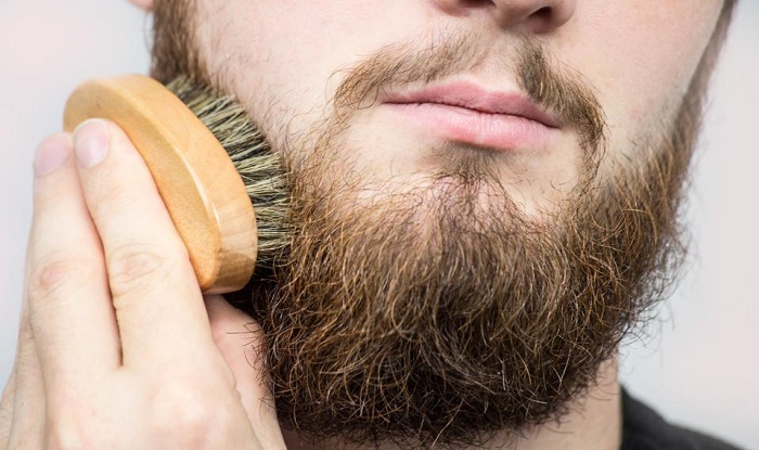 Lược chải râu giúp bộ râu của nam giới gọn gàng, tươm tất hơn.