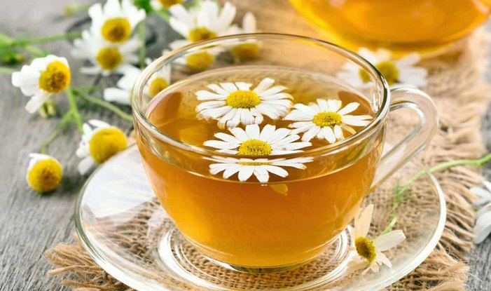 Trà hoa cúc được sử dụng làm mặt nạ.