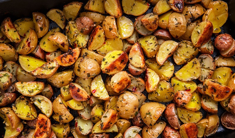 Sai lầm khiến giảm cân bằng khoai tây thiếu hiệu quả là không thay thế nó cho ngũ cốc tinh chế.