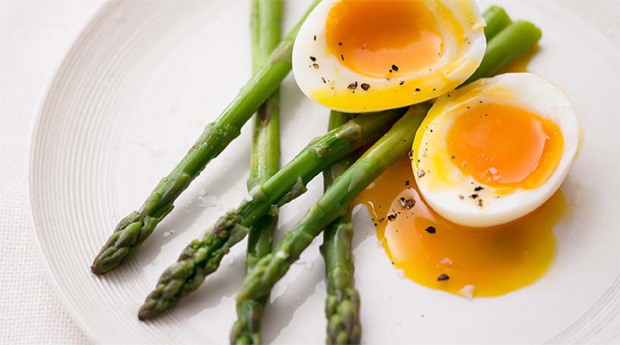 Giảm cân bằng trứng trong 3 ngày không chỉ ăn mỗi trứng mà còn kết hợp nhiều thực phẩm lành mạnh khác.