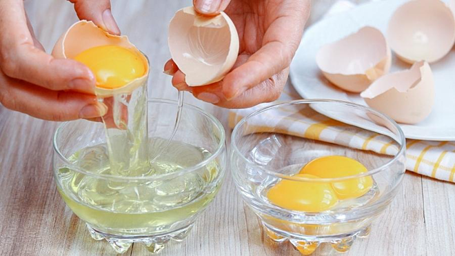 Lòng trắng trứng giúp giảm thiểu nếp nhăn.