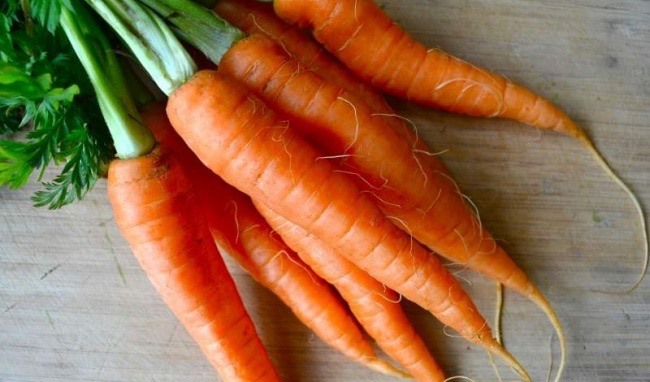 Cà rốt giúp giảm cân bằng rau củ quả lành mạnh.