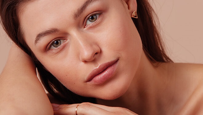 Điều nên và không nên làm khi chăm sóc da mụn đầu đen lỗ chân lông to