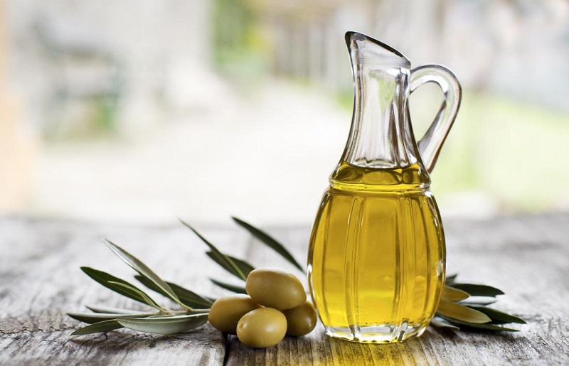 Chăm sóc da bằng dầu oliu hiệu quả bằng những cách sau đây