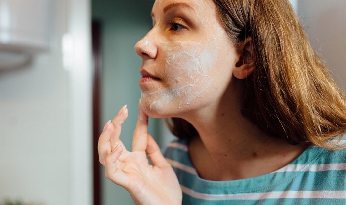 Đây là những cách trị mụn 2 bên má mà bạn không thể bỏ qua