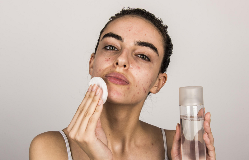 Các bước chăm sóc da mụn ban đêm ai cũng cần ghi chú