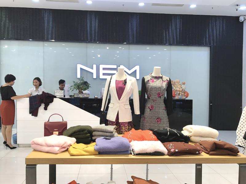 Những thương hiệu thời trang nổi tiếng của Việt Nam phải kể đến NEM.
