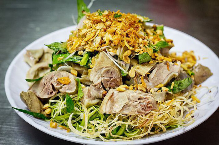 Đến hẻm ẩm thực 606 ở quận 10 nếm đủ món ngon chỉ từ 2 ngàn đồng