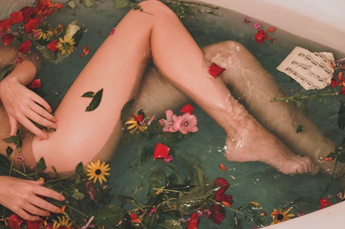 Thư giãn cùng bath bomb, tại sao không?