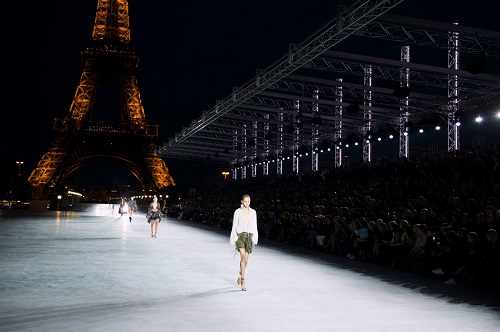 Ngược dòng thời gian, đi tìm những dấu mốc lịch sử của tuần lễ thời trang Paris - Ảnh 10