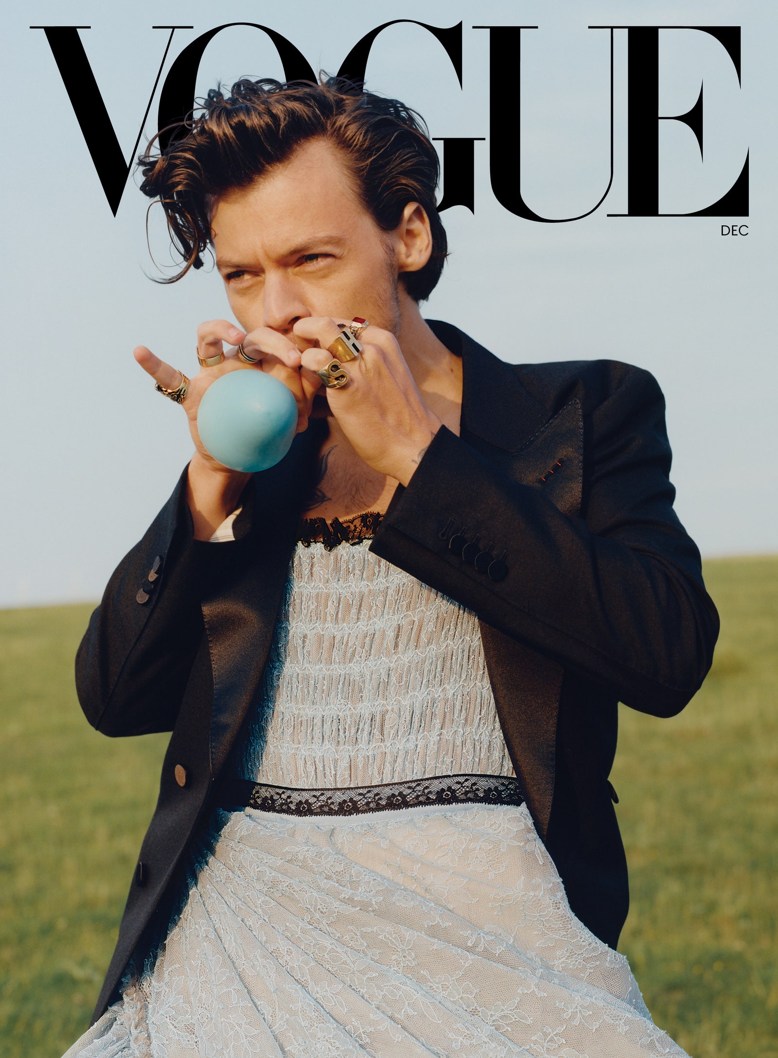 Harry Styles sẽ xuất hiện trên bìa tạp chí Vogue Mỹ tháng 12 với một ngoại hình cực đặc biệt