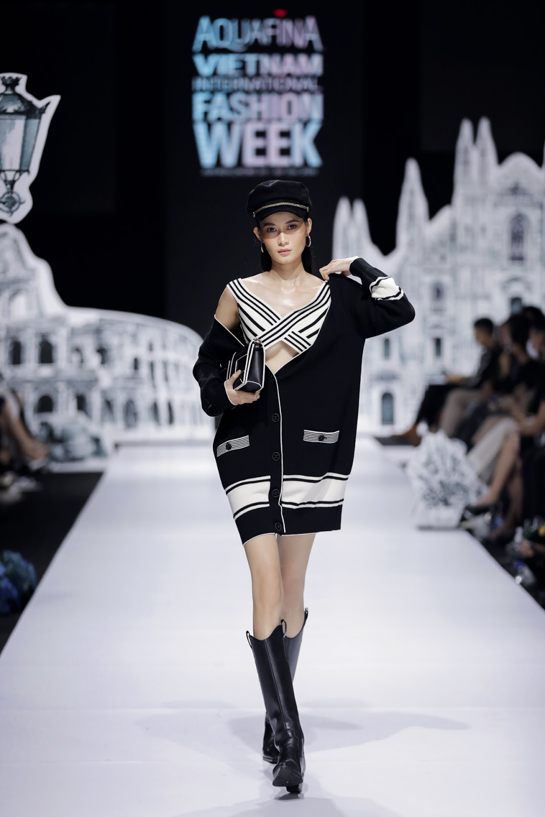 Elisabetta Franchi mang hơi thở thanh lịch của thời trang Ý đến AVIFW 2020 - Ảnh 9