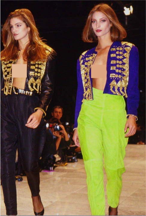 Versace 1990, thương hiệu này chưa bao giờ hết gây sốt với những thiết kế đi trước thời đại