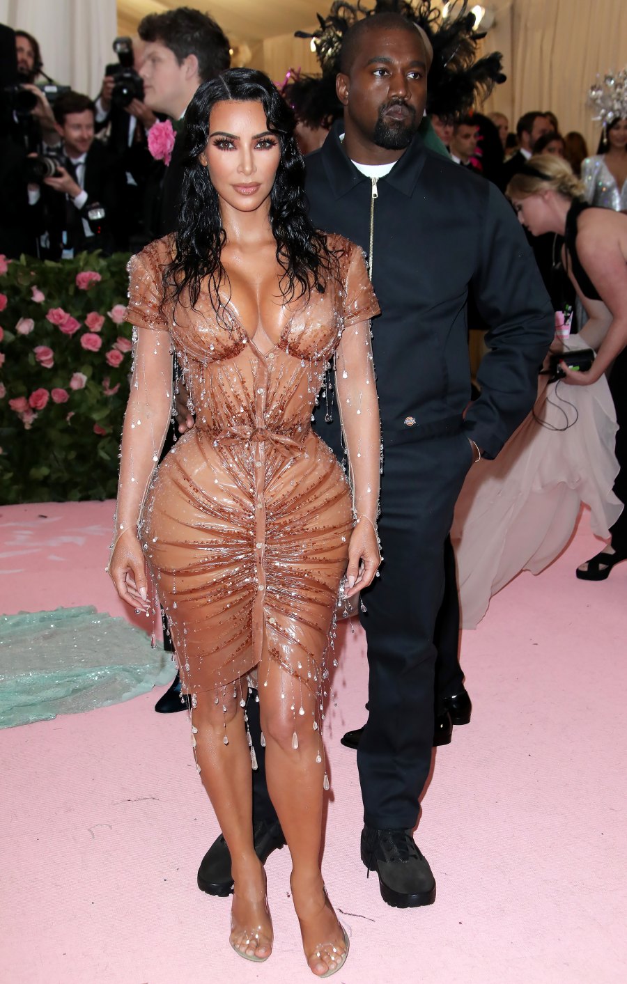 Nhìn lại khoảnh khắc thời trang sẽ không bao giờ có lại của Kim Kardashian và Kanye West - Ảnh 1
