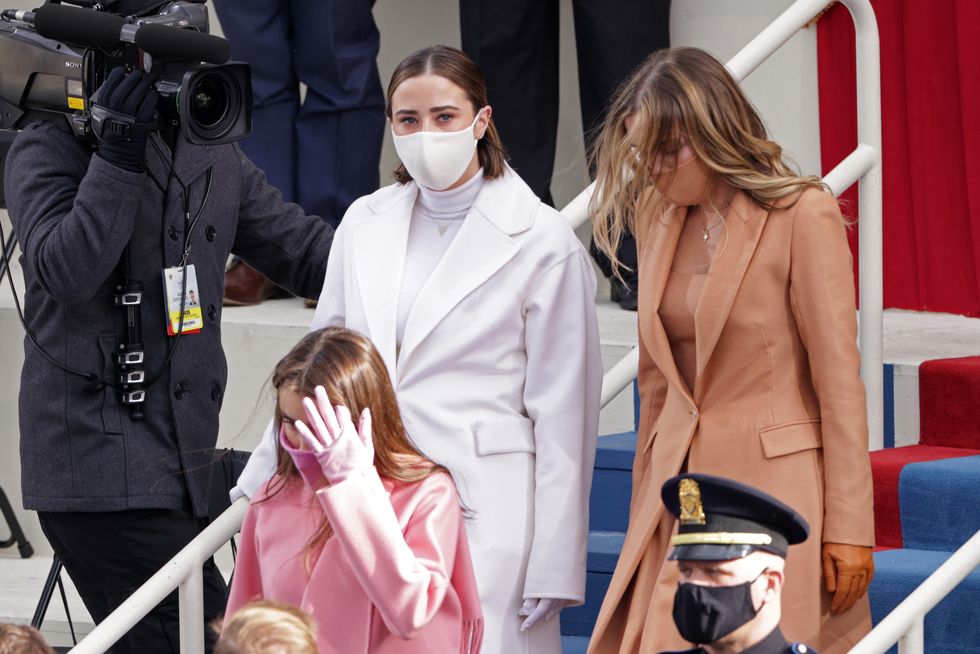 Các cháu gái Tổng thống Joe Biden: Biểu tượng thời trang mới của nước Mỹ?