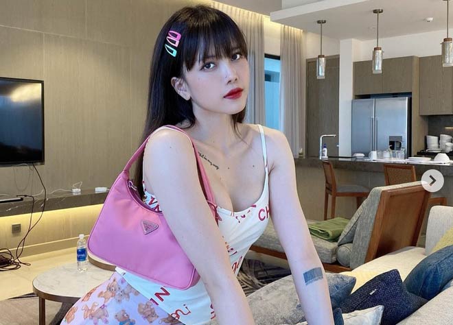 Thiều Bảo Trâm cũng là tín đồ của thương hiệu "best xui of the year" 