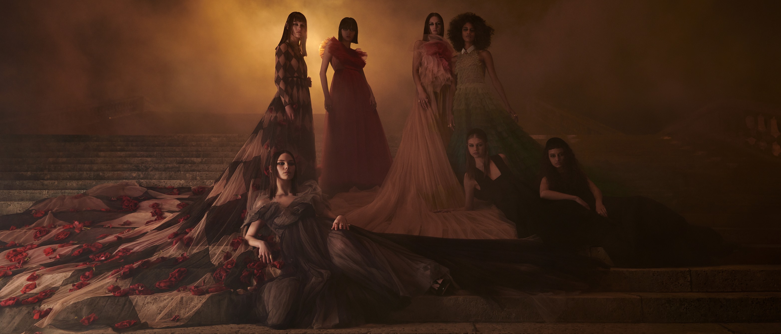 Dior Thu Đông 2021: Đi tìm chính mình 