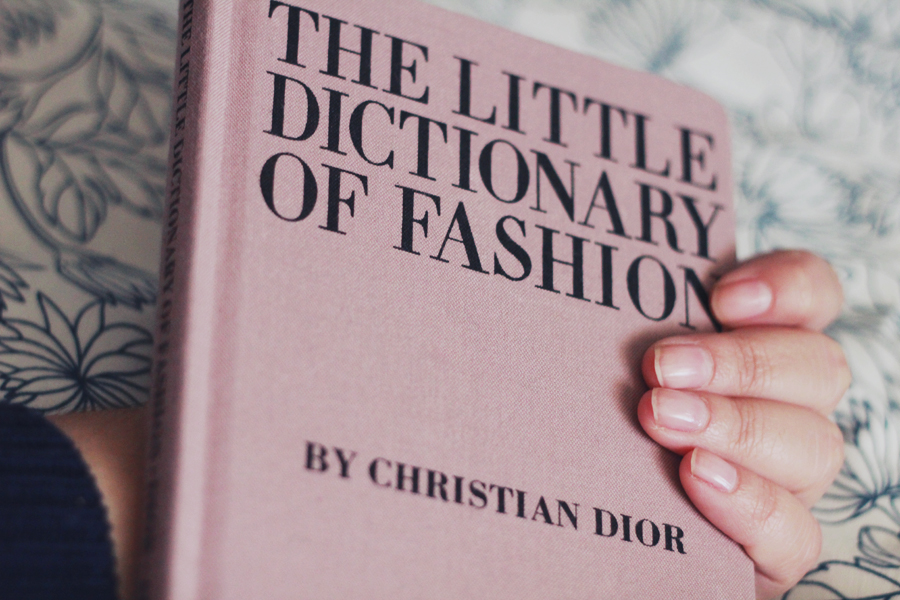Mọi thứ bạn cần biết về thời trang sẽ nằm gọn trong cuốn sách này.