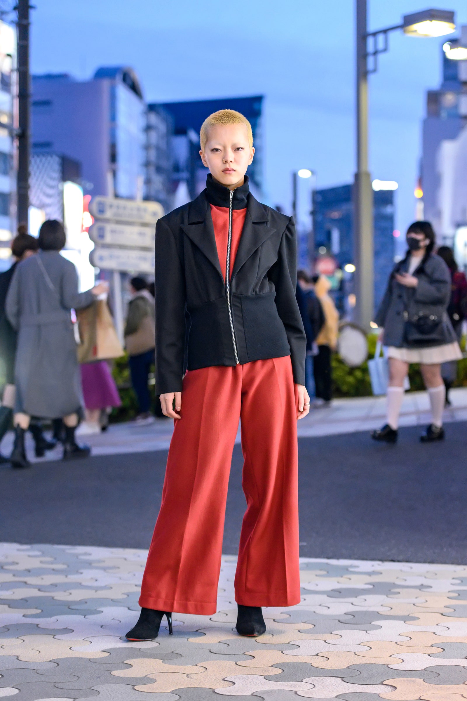 Tuần lễ thời trang Tokyo 2021: Unisex và dị biệt  - Ảnh 11