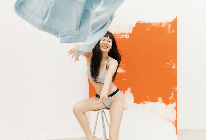 Hyun A và Lay Zhang chụp ảnh quảng cáo cho Calvin Klein 