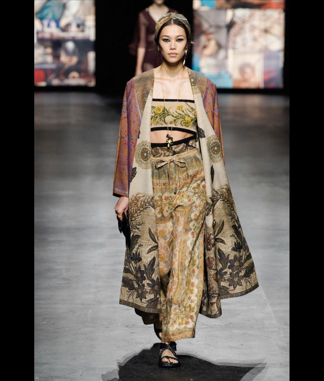 Jade Nguyễn cùng từng sải bước trong những BST của Dior, Chanel, Jacquemus.
