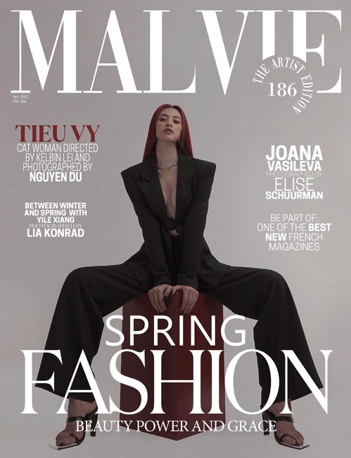 Tiểu Vy trở thành gương mặt trang bìa cho tạp chí thời trang Pháp.