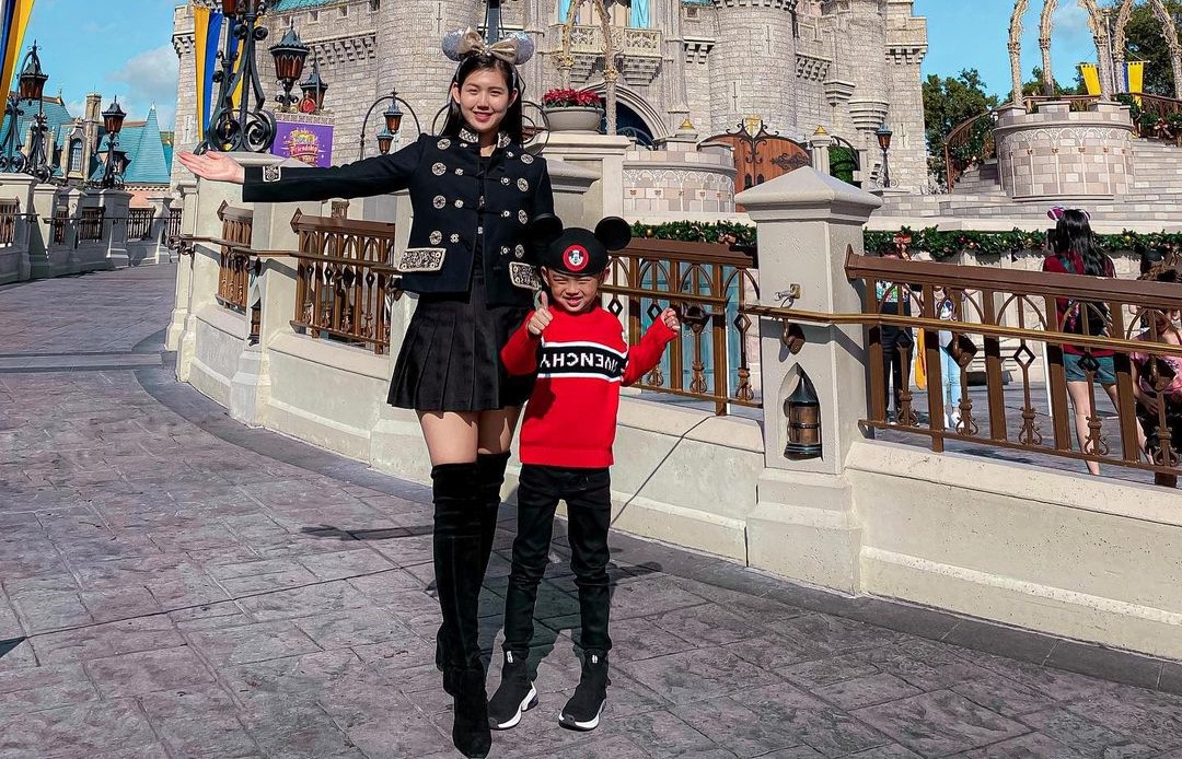 Thủ khoa làng đầu thai gọi tên con trai "rich-kid" Tiểu Giang! 