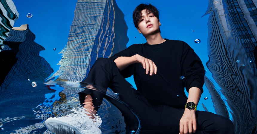 Louis Vuitton chọn Lee Min Ho làm đại sứ cho nhãn hiệu trang sức và đồng hồ của hãng. Hình ảnh lịch lãm và nam tính của nam diễn viên Hàn Quốc hoàn toàn phù hợp với chất thanh lịch của Louis Vuitton.