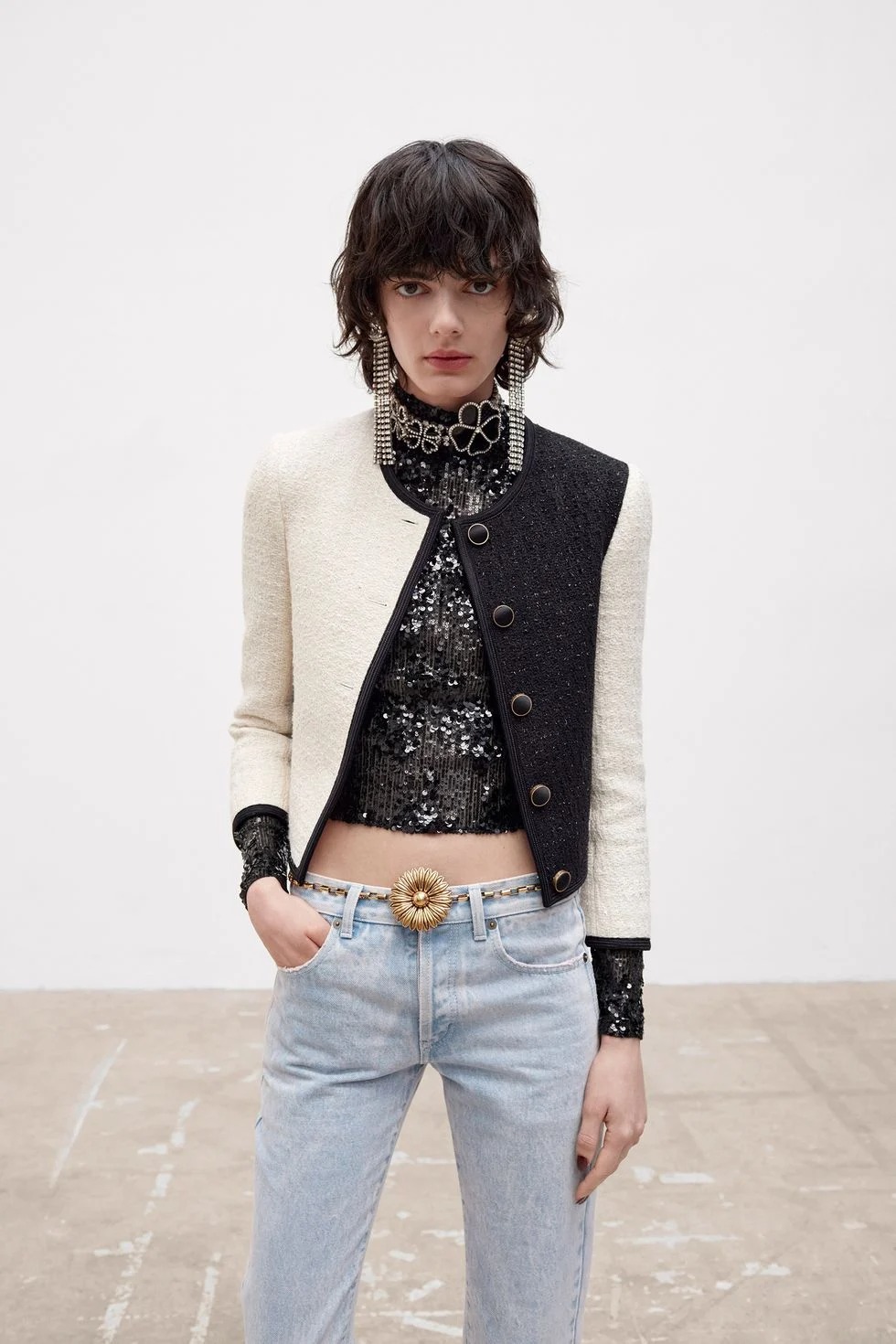 Công chúng thừa nhận sự giống nhau giữa chiếc áo tweed của Saint Laurent với áo tweed của Chanel.